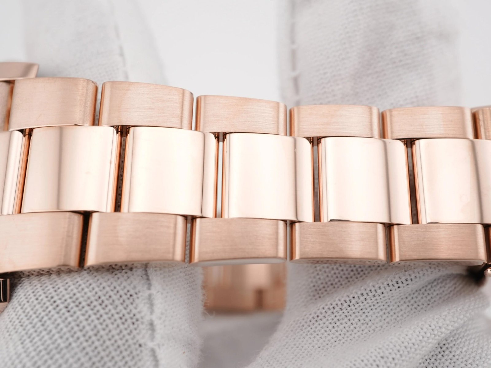 Rolex Sky-Dweller 42 mm / Rose Gold Chocolate Dial – Image 5