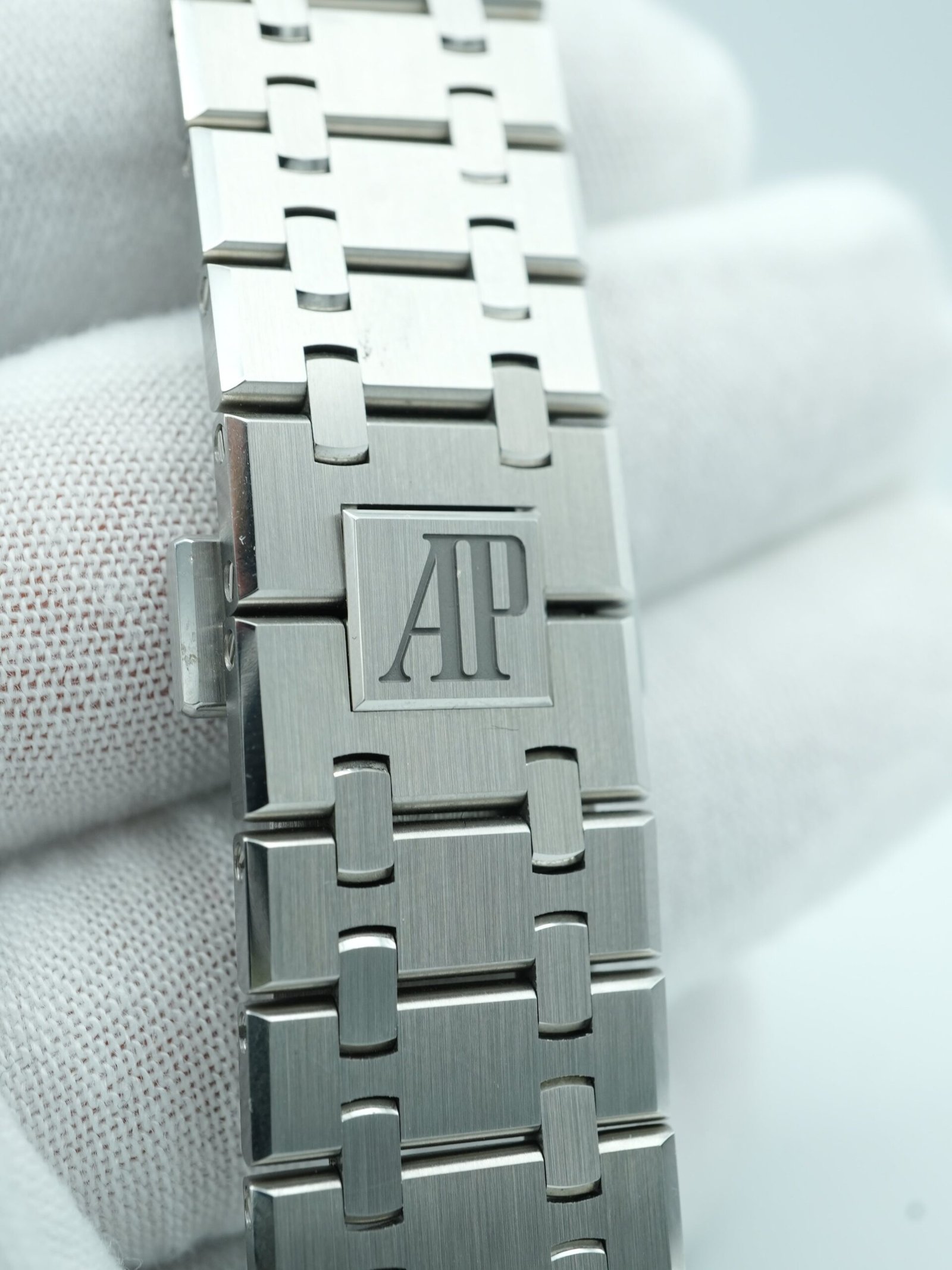 Audemars Piguet Royal Oak 41 mm / 50th Anniversary Green – Image 5