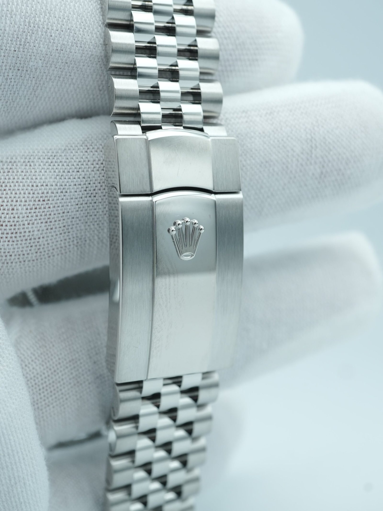 Rolex Datejust 41 mm / White Roman – Jubilee – Image 5