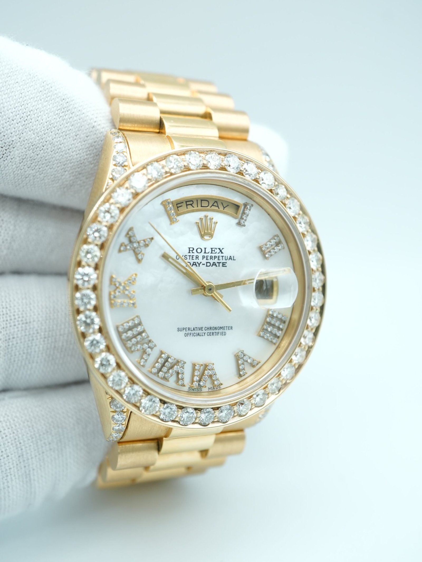 Rolex Day-Date 36 mm / Yellow Gold Diamond – President – Image 5
